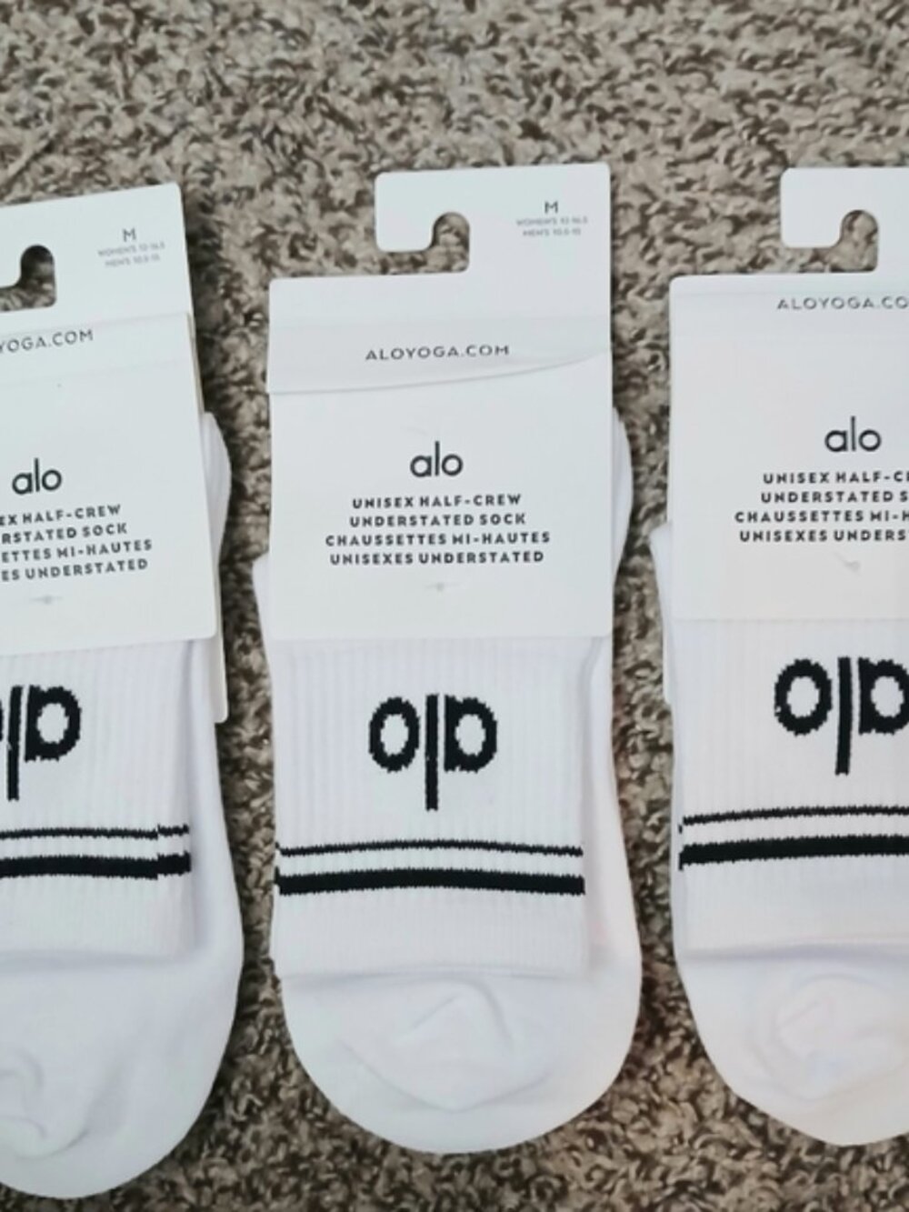 SOLD OUT! Alo Yoga White Half Crew Socks Unisex 3 Pair Pack Size M